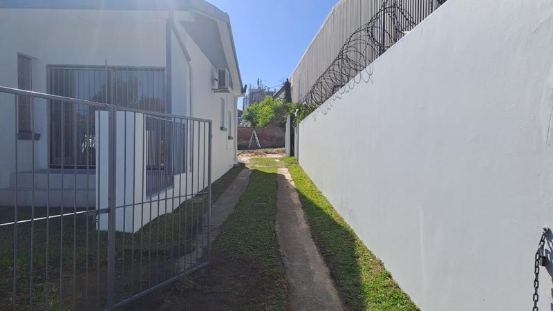 To Let commercial Property for Rent in Newton Park Eastern Cape